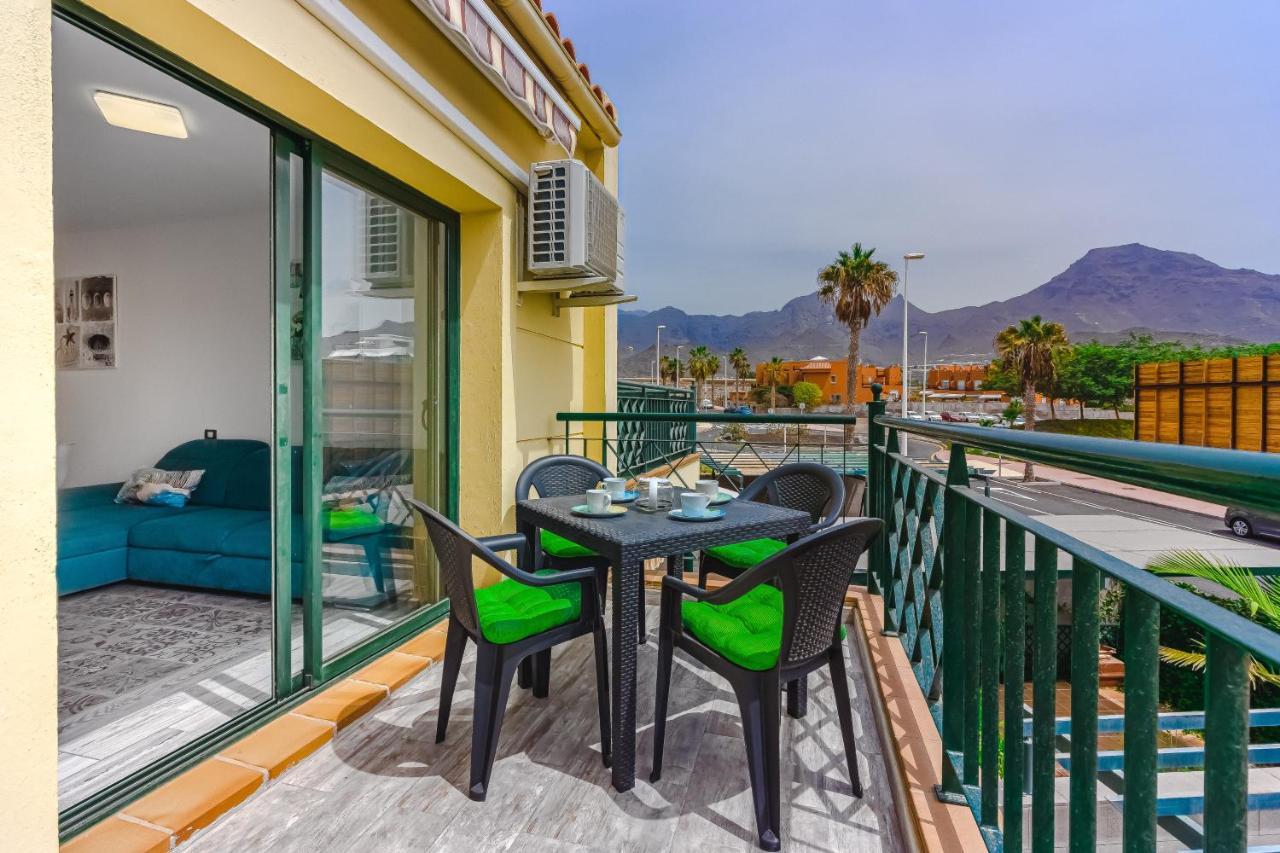אדחה Cozy Apartment In El Duque By Altamarhomes מראה חיצוני תמונה