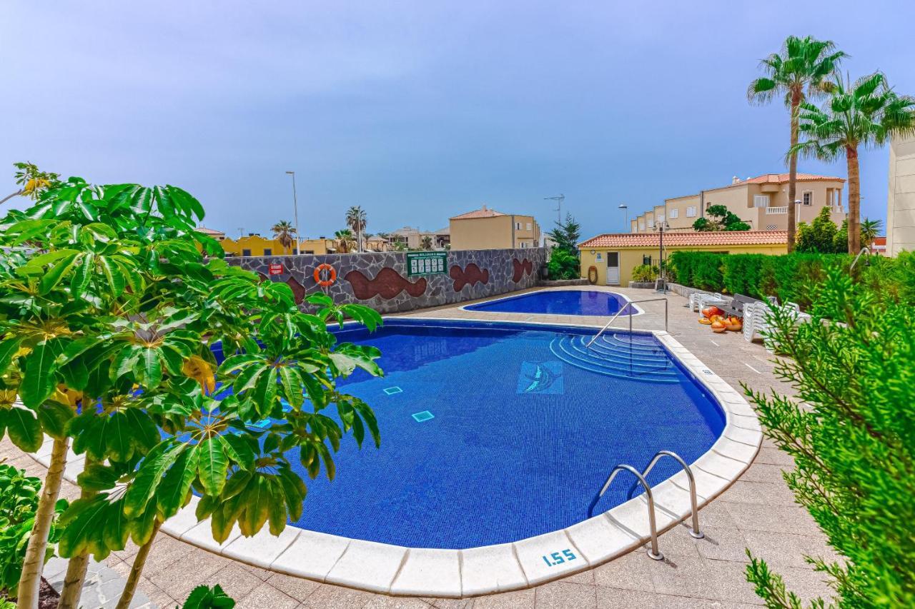 אדחה Cozy Apartment In El Duque By Altamarhomes מראה חיצוני תמונה